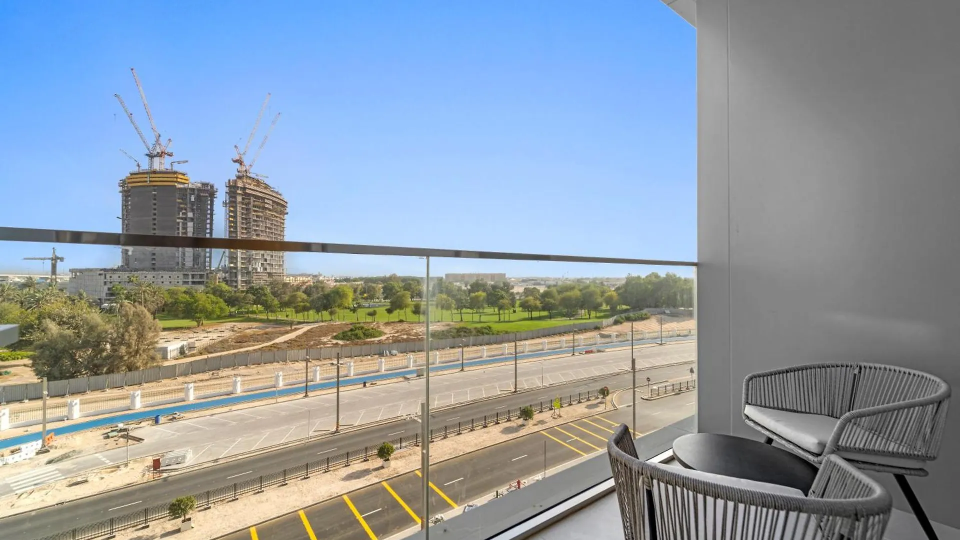 1Br Canal Canal Front B8, Heart Of Dubai Living Διαμέρισμα